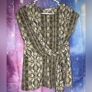 Como vintage blouse 🛍